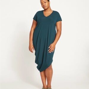 Iconic Geneva V-neck dress